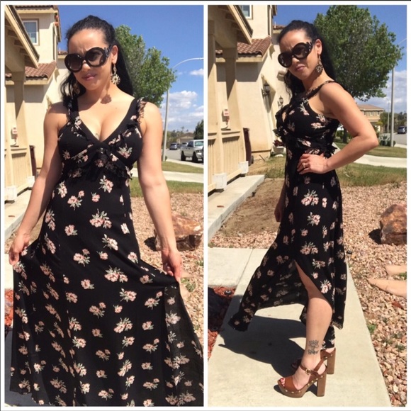 Beautiful Day - Blk Floral Maxi Dress - Picture 3 of 7